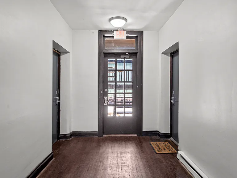 1385 Cranford Ave #10 — Photo 12