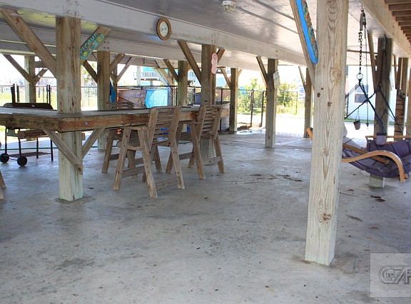 5th image of 958 Palmetto Dr