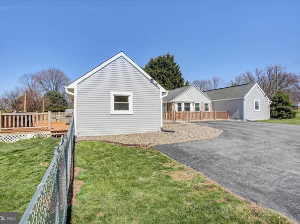 10531 Wayne Hwy, Waynesboro, PA 17268