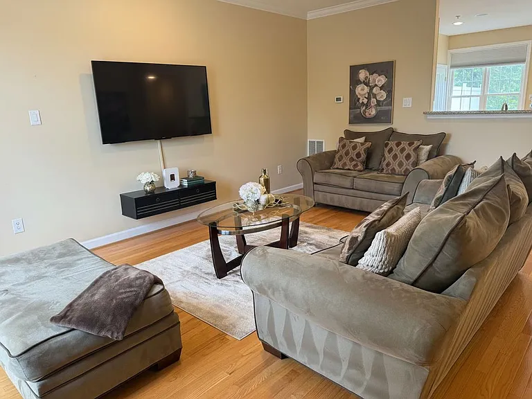 5407 Commerce Row — Photo 5