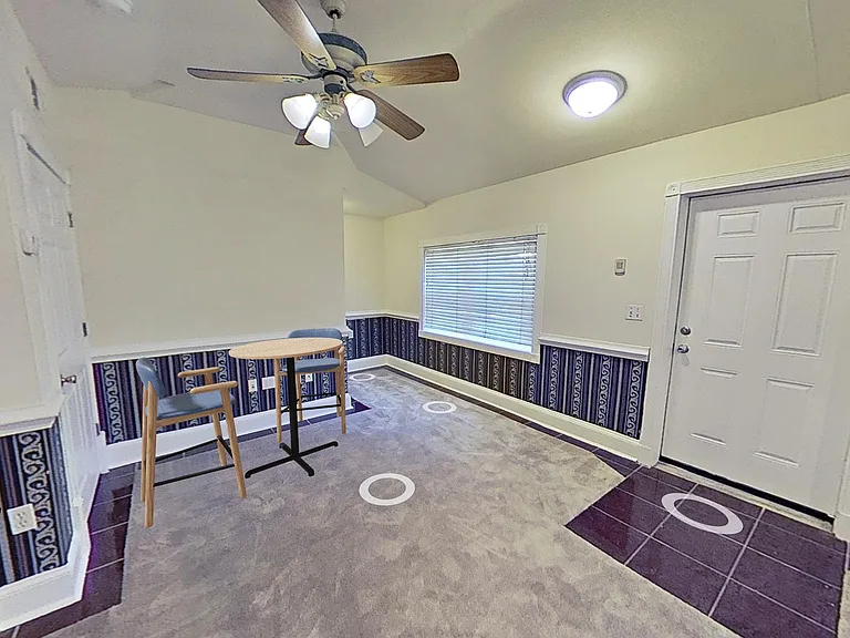 714 Basin St — Photo 12