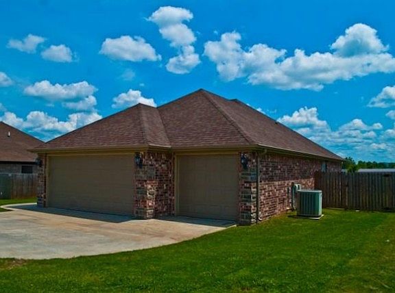 3rd image of 4207 W Titus Dr
