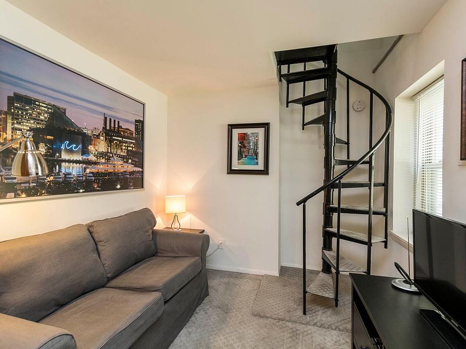 Spiral Stair to Upper Level