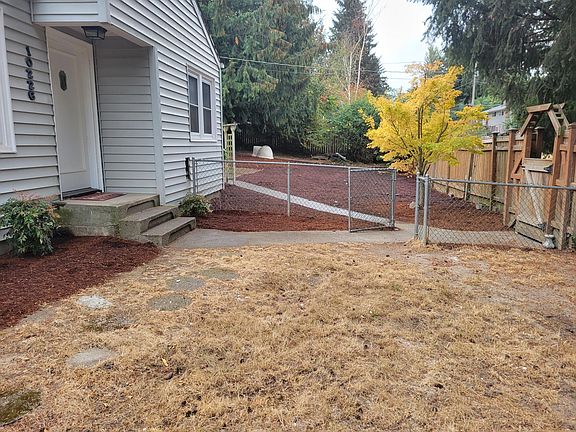 Extra pet-safe fence