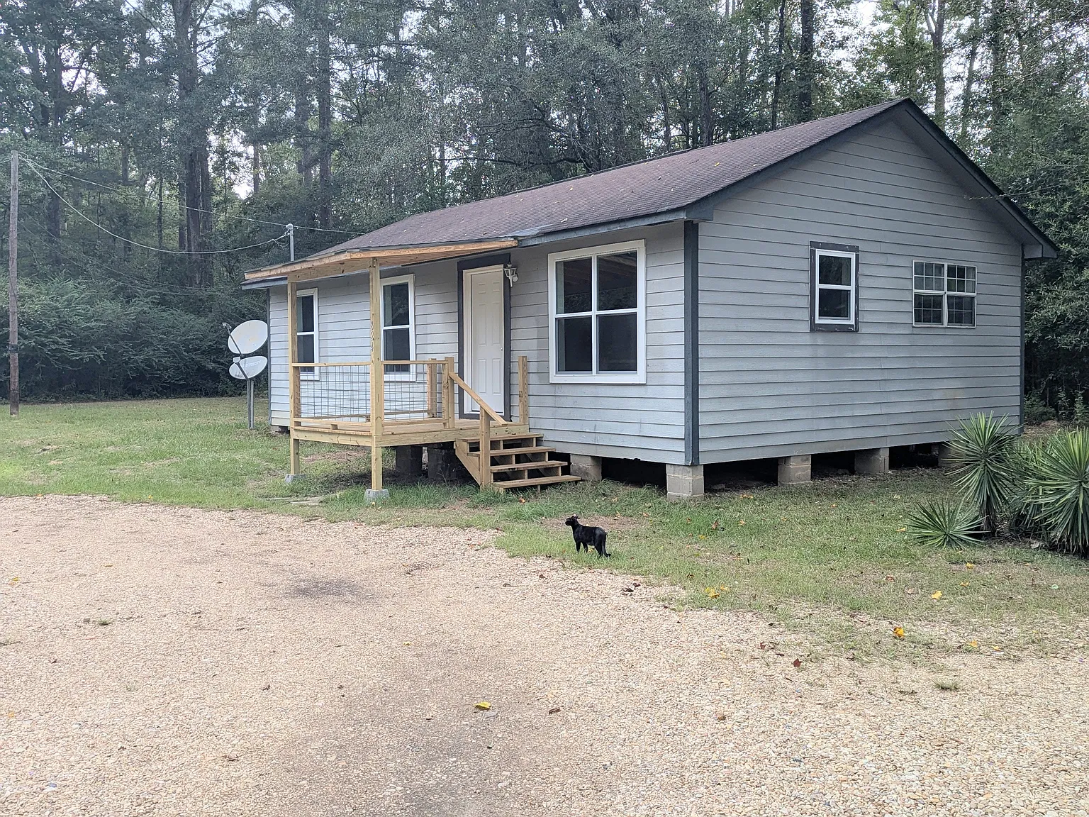 3 bed, 925 sqft, $950 — Photo 2