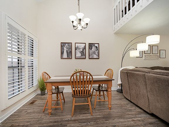 5th image of 615 Cielo Vista Dr