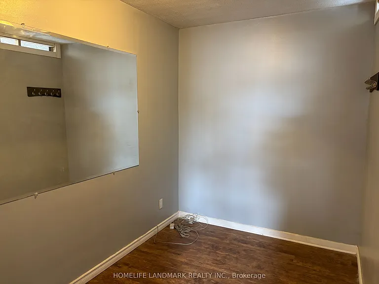 145 Tulloch Dr #MAIN FLOOR — Photo 12