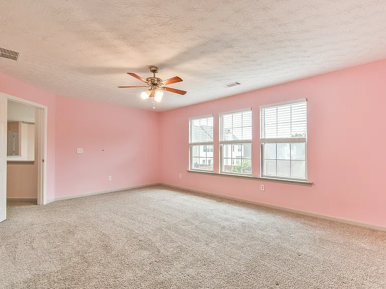 778 Roxholly Ln — Photo 25