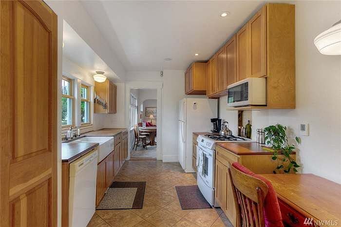 1st image of 516 7th Ave NW