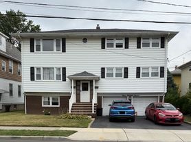 911 York St, East Rutherford, NJ