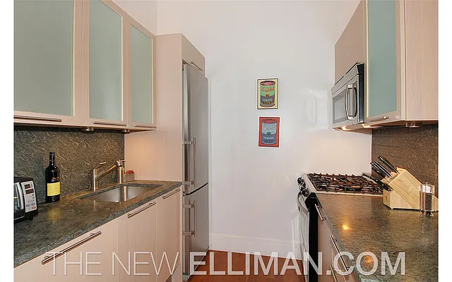 Rented by Douglas Elliman | media 21