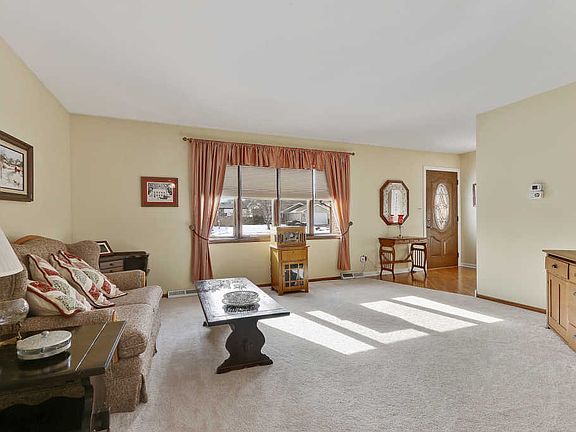 3rd image of 13712 W Deervalley Dr