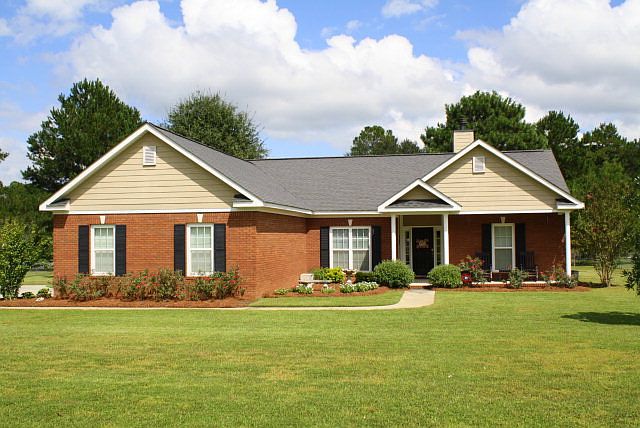 1st image of 105 Pine Arbor Dr