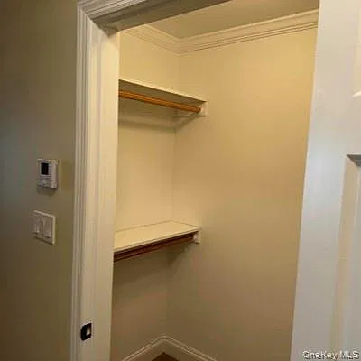 1 bed, 1.0 bath, 915 sqft, $2,970 — Photo 4