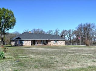 2 Woodcrest, Shawnee, OK 74804