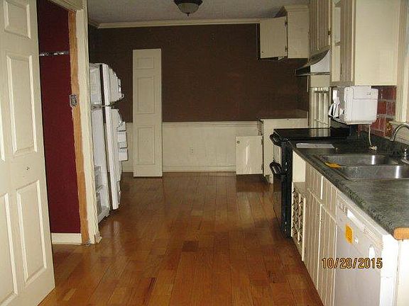3rd image of 244 Brentwood Dr