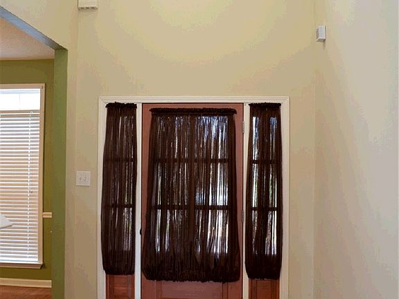 3rd image of 55 Eagle Valley Dr