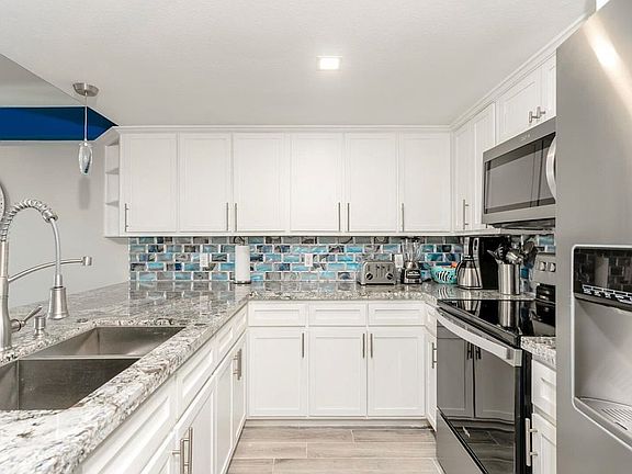 3rd image of 3400 W Gulf Blvd #103