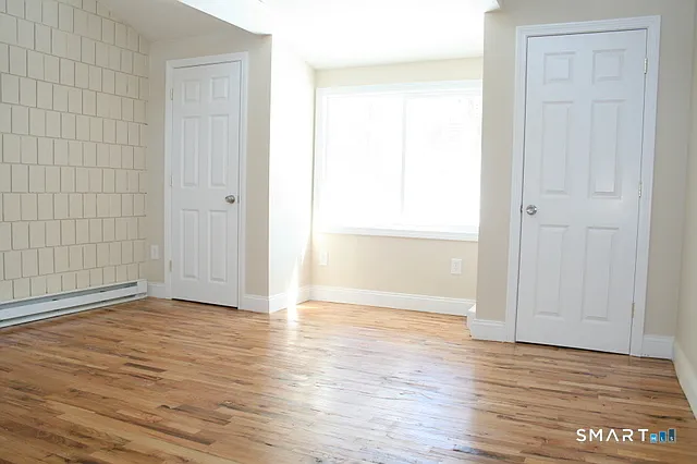 95 E Grand Ave #6 — Photo 7