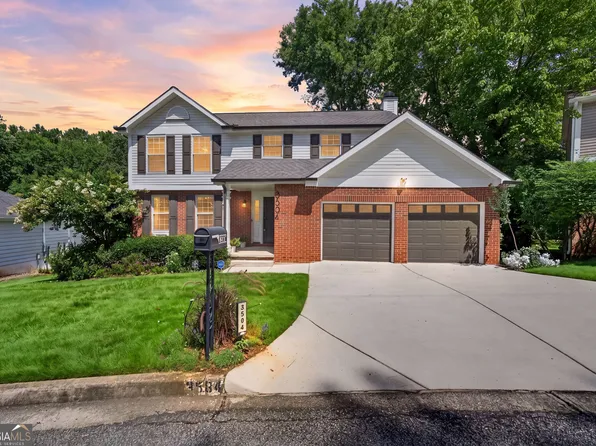 3504 Castlehill Ct, Tucker, GA 30084