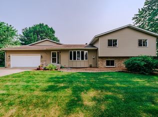5708 Nightingale Ct, Saint Cloud, MN 56303