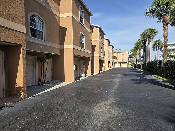 3rd image of 637 Pinellas Bayway S APT 204