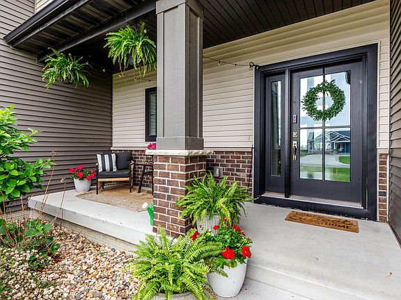 4th image of 5467 Windrose Ln