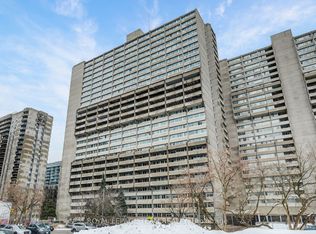 500 Laurier Ave W #609, Ottawa, ON K1R 5E1