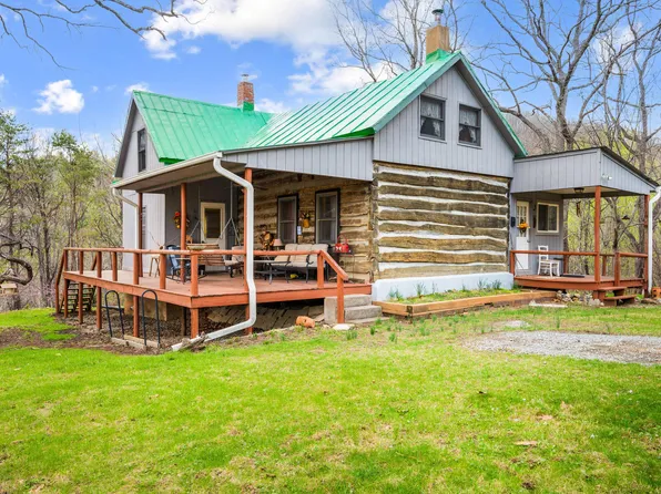 1374 Moccasin Rd, Thaxton, VA 24174