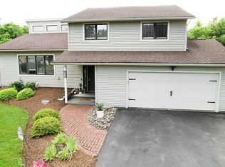 35 Heritage Cir, Syracuse, NY 13209