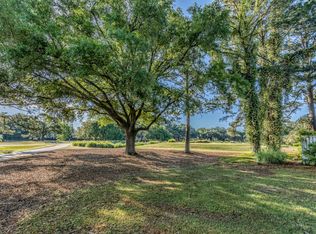 755 N Reeve Rd, Saint Helena Island, SC 29920