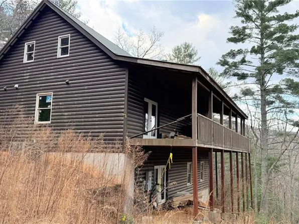 8072 Doublehead Gap Rd, Ellijay, GA 30513