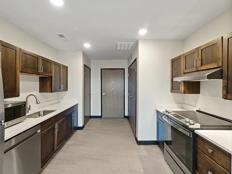 275 Lofts at Kingston Yard — Photo 88