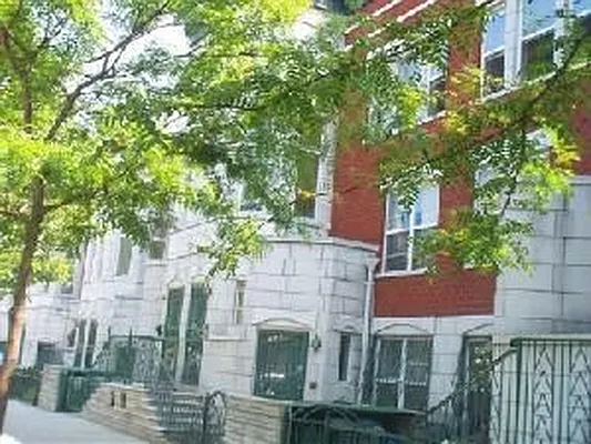 Rented by Douglas Elliman | media 24