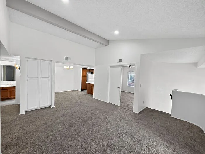 1905 E University Dr #219-E — Photo 8