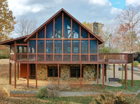 288 Pace Bridge Rd, Marietta, SC 29661