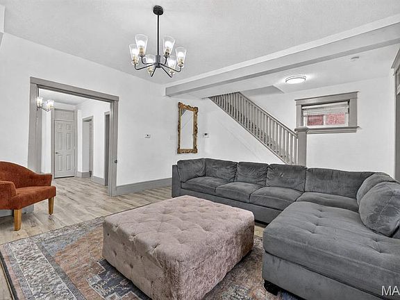 5th image of 2865 Texas Ave
