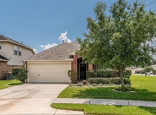 8739 Cedar Walk Dr, Tomball, TX 77375