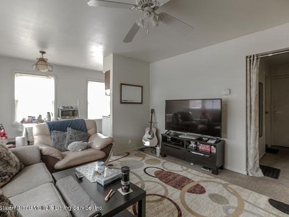 4th image of 415 Liberty Ave