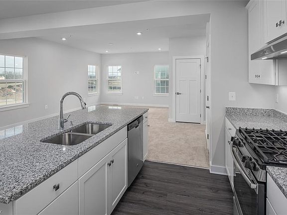 4th image of 5157 Marrus Ln
