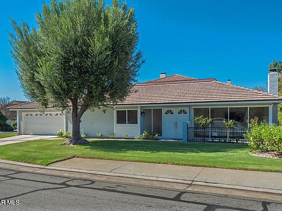 2nd image of 32041 Waterside Ln