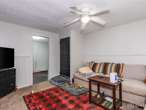 5th image of 2302 Coronette Ave
