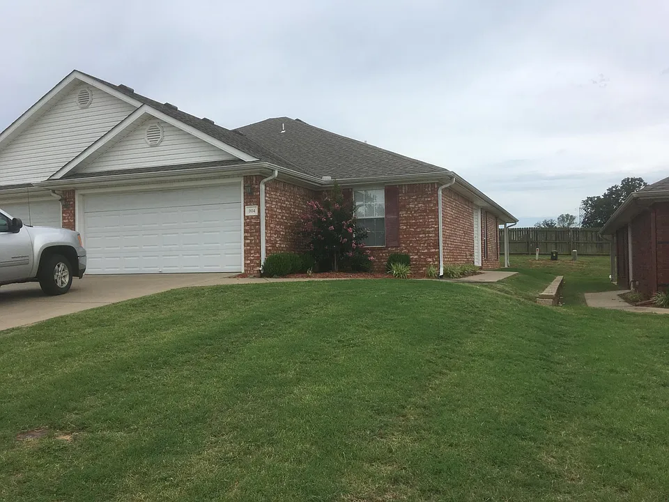 904 Trenton Dr