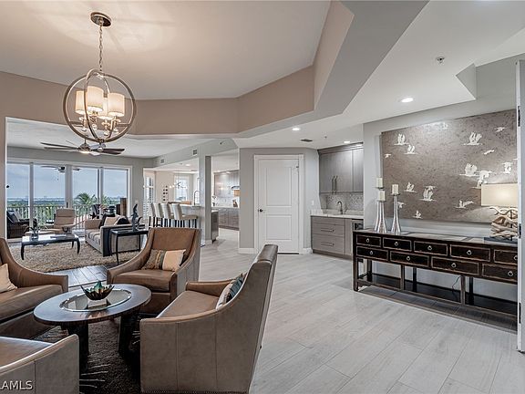 2nd image of 6061 Silver King Blvd Unit 303