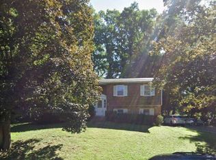 20 Headden Dr, Spring Valley, NY 10977