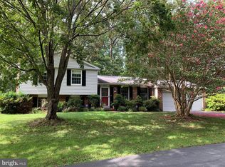 8072 Athena St, Springfield, VA 22153