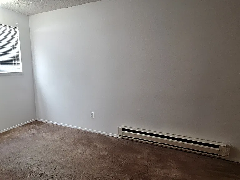 S 174th Pl — Photo 11
