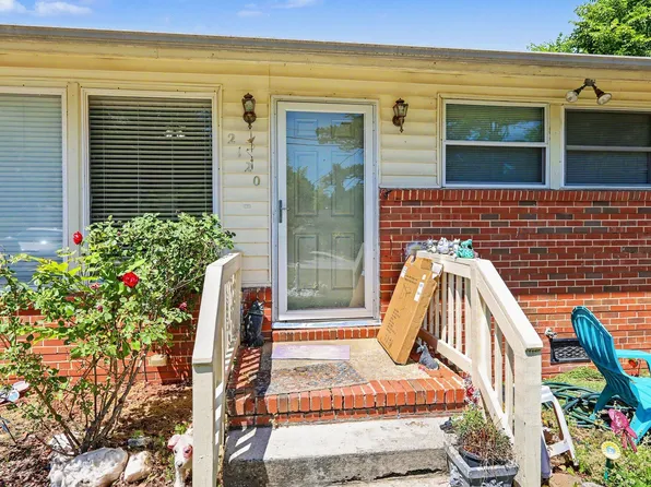2120 Gilliam Ln, Raleigh, NC 27610