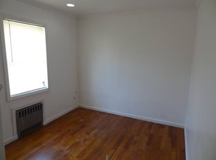 130 Saint Marys Ave, Staten Island, NY 10305