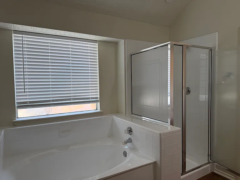 917 Dawson St — Photo 30